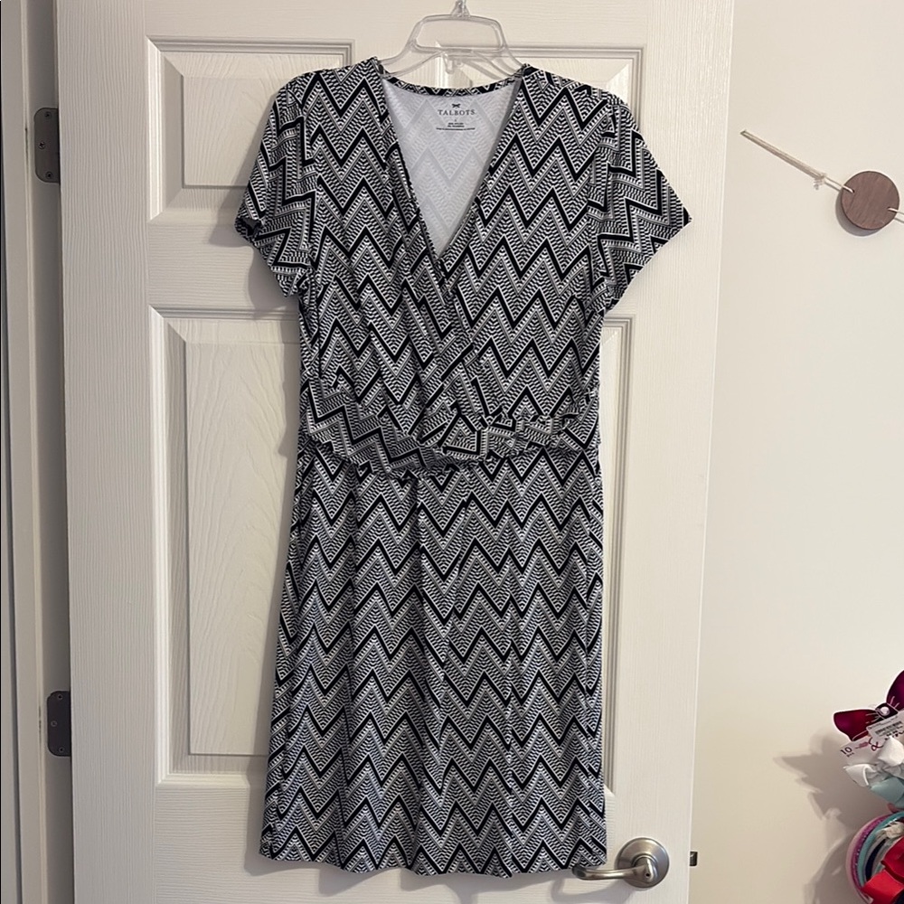 Women's Black and White Chevron Dress